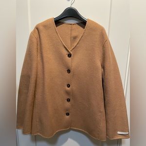 Camel 100% wool coat! Very stylish!
